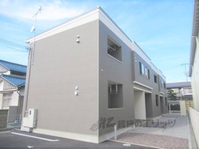 インペリアルハウス外観写真1