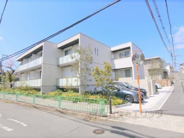 シャーメゾンＣＥＬＳＵＳ外観写真2