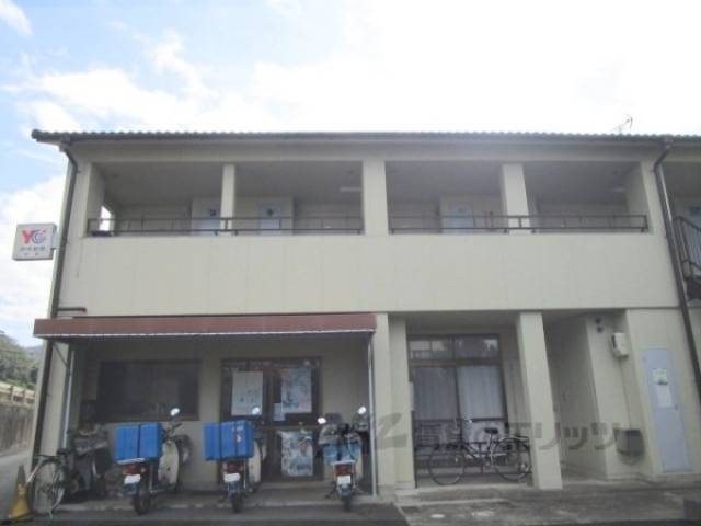 藤の木ハイツ第2棟外観写真2