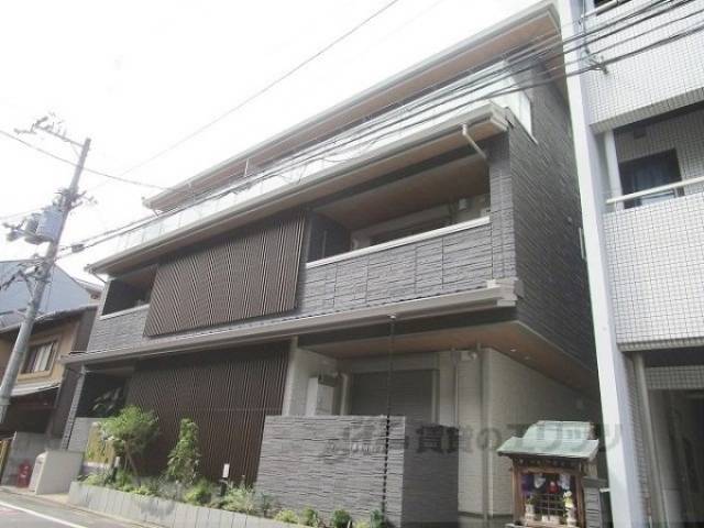 シャーメゾン祠西洞院二条外観写真2