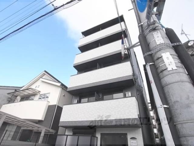 フラッティ葛野七条外観写真2