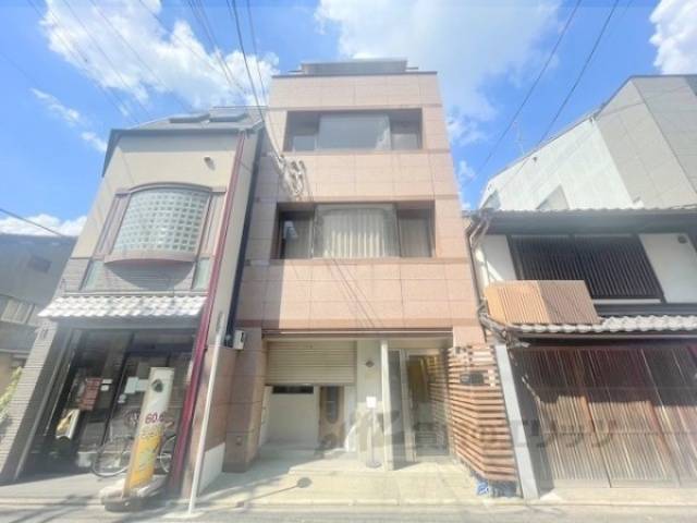 Ｌａｑｕｏｈ　Ｃｏｍｐｌｅｘ外観写真1