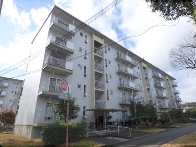 びわ湖美空団地21号棟外観写真1