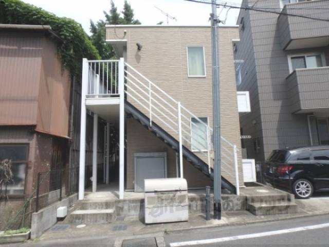 レオパレスＢａｎｂａ外観写真1