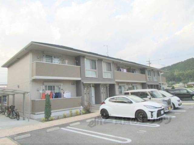 ロイヤルタウン篠山口Ｂ棟外観写真2