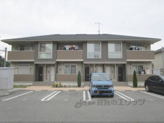 ロイヤルタウン篠山口A棟外観写真2