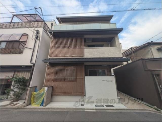 シャーメゾン　ベゴニア　三条外観写真2