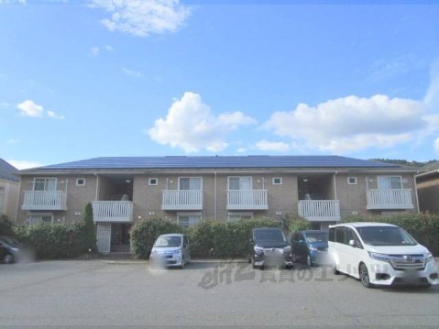 コンフォール・ヴィラA棟外観写真2