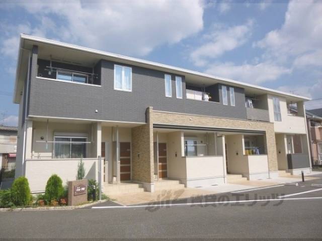 クラール平城外観写真1