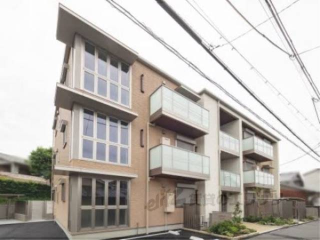 シャーメゾン東久世外観写真1