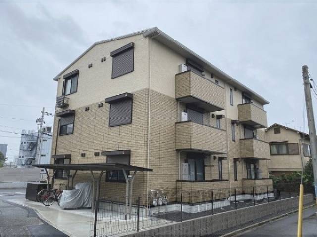 カトル・セゾン外観写真3