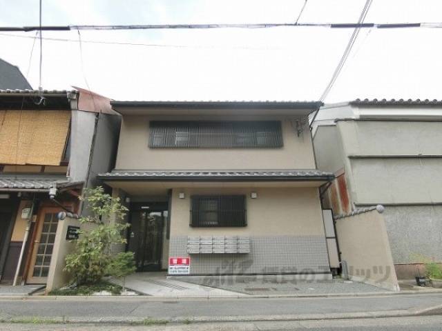 ヴィラコート烏丸七条外観写真1