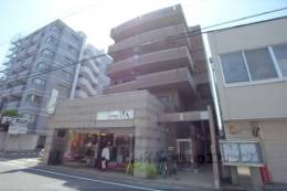 COZYオオタ（テナント）外観写真