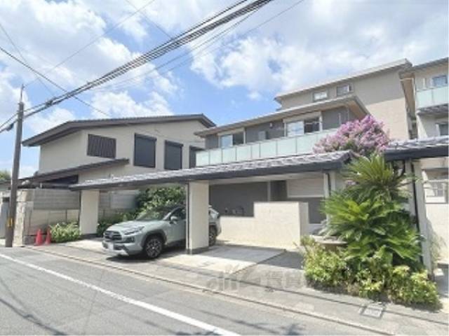 グリシーヌ御所西２外観写真1