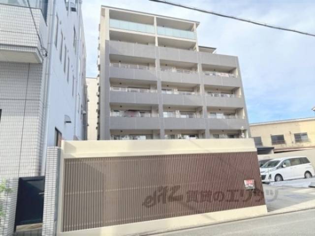 プレサンスロジェ京都二条外観写真3