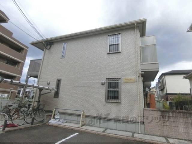 Ｐｏｐｏｌｏ外観写真1