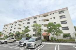 高の原駅西団地13号棟外観写真