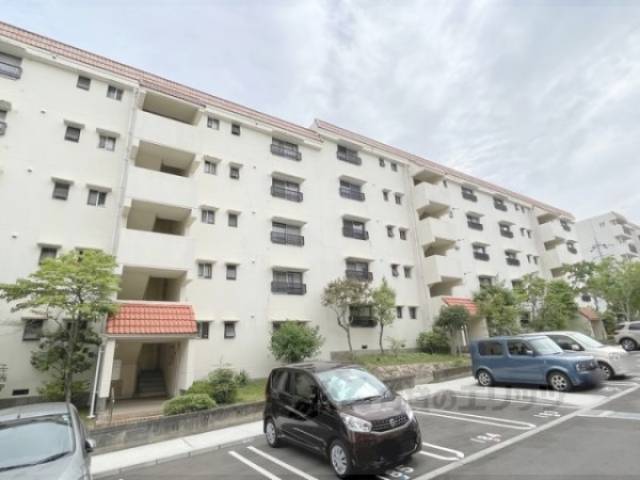 高の原駅西団地13号棟外観写真2