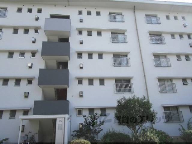 桃山南団地35号棟外観写真2
