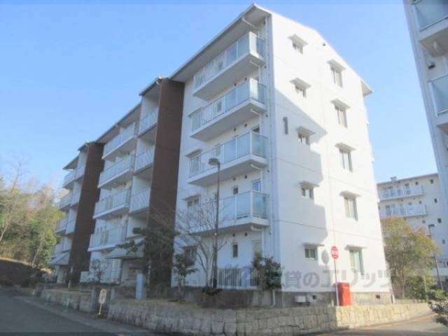 高の原駅東団地1号棟外観写真2