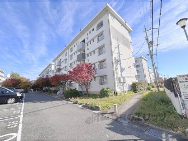 桃山南団地32号棟外観写真3
