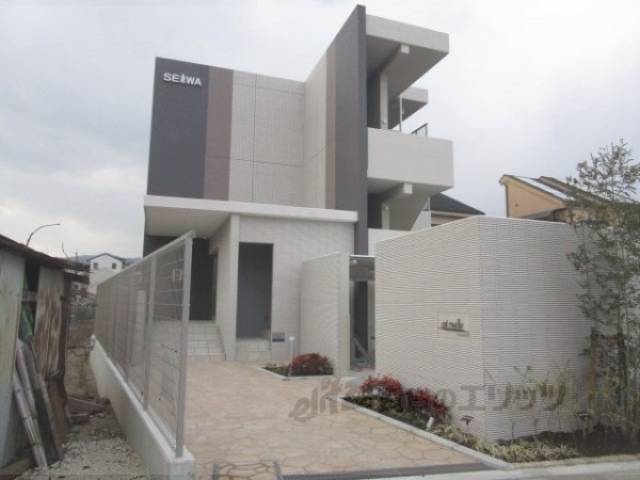 エストリュエル外観写真1