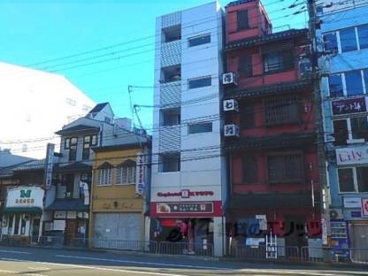 西東ビル外観写真1