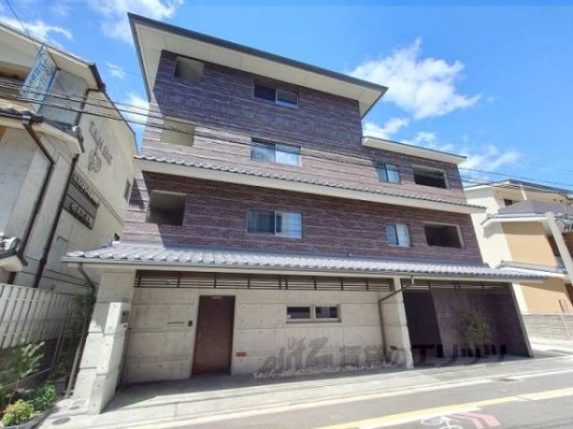 ヴァンベール御苑前外観写真1