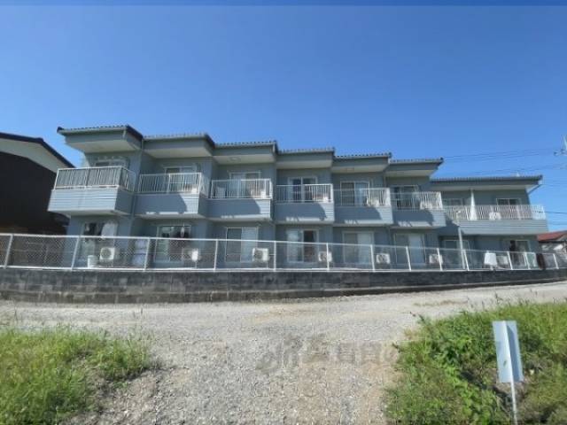 シャトー尾本外観写真3