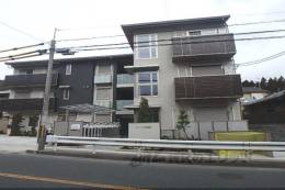 シャーメゾン和善鳴滝外観写真
