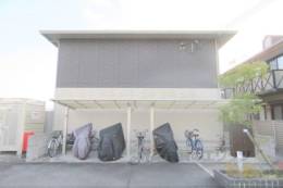 Ｙ´ｓ　ｃｏｕｒｔ横田外観写真