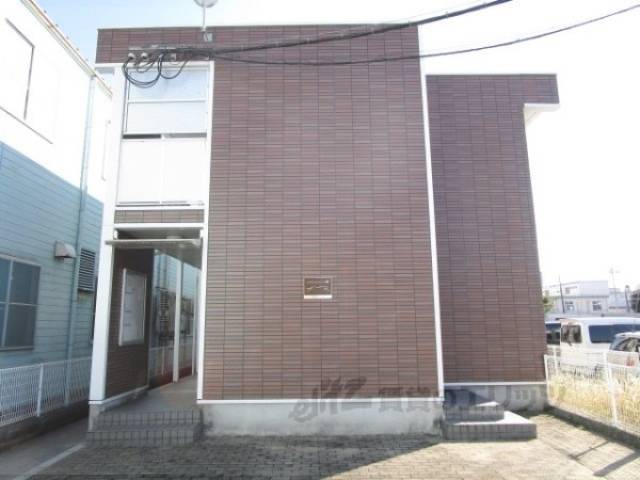 レオパレスＢＲＯＷＮＩＥ外観写真2