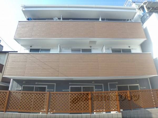 127328の外観写真