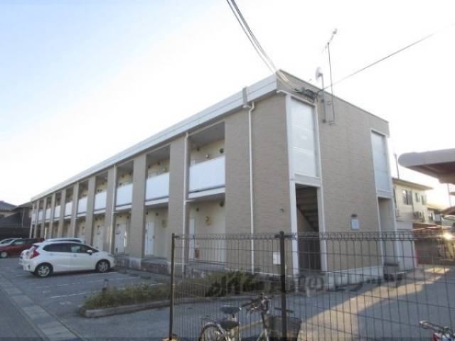 レオパレスルミナス外観写真1