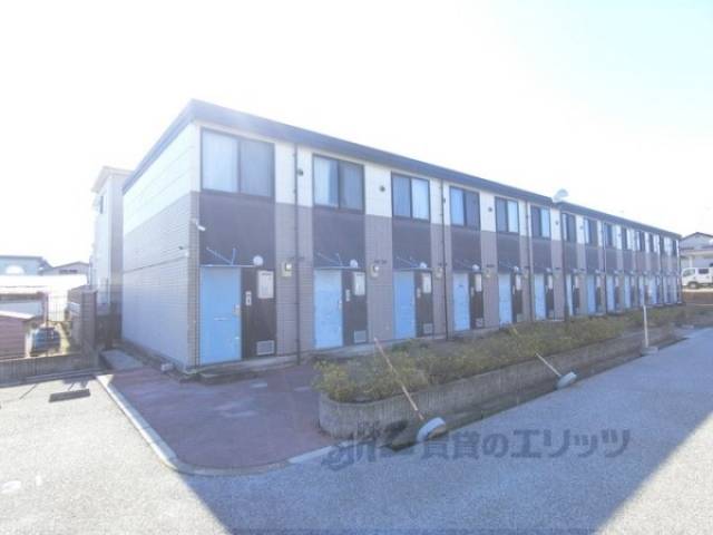 レオパレスレイクウエスト外観写真2