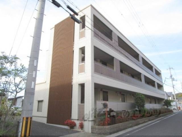 ブリリアント　ガーデン（Ａ棟）外観写真1