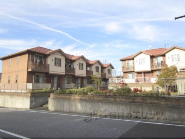 ブリリアント　ヒルズ外観写真1