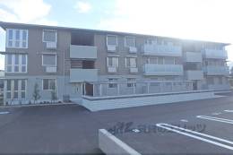 オリーブ嵯峨外観写真