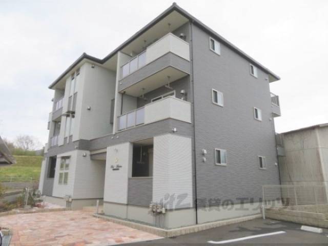 ロワ・レーヌ外観写真1