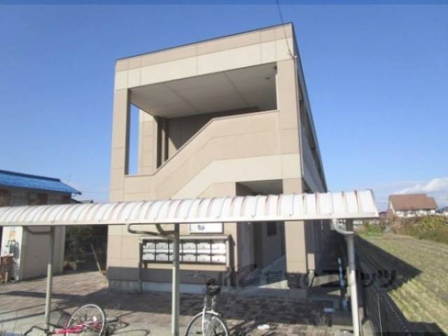 プレザン　ブリース外観写真2