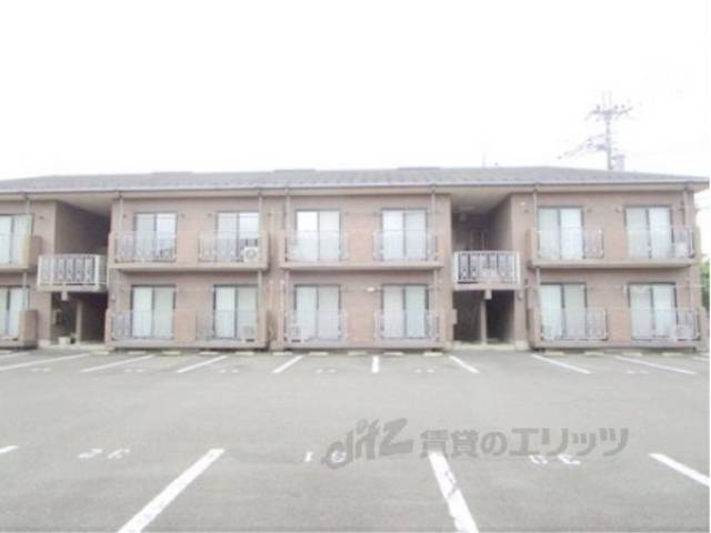 Ｃｒｅｓｔ　ｓｑｕａｒｅ　２外観写真2