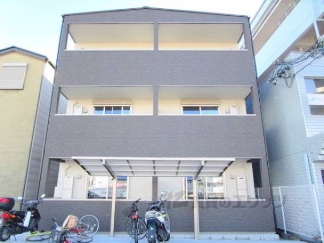 エステイトＥ桂川Ａ棟外観写真1