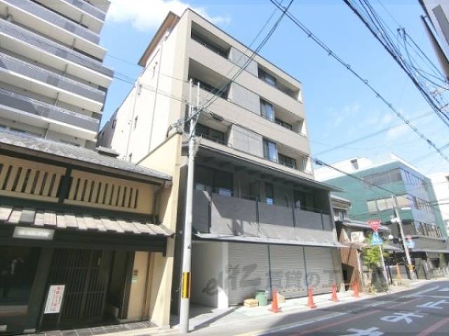 グラン・リシェス六角外観写真2