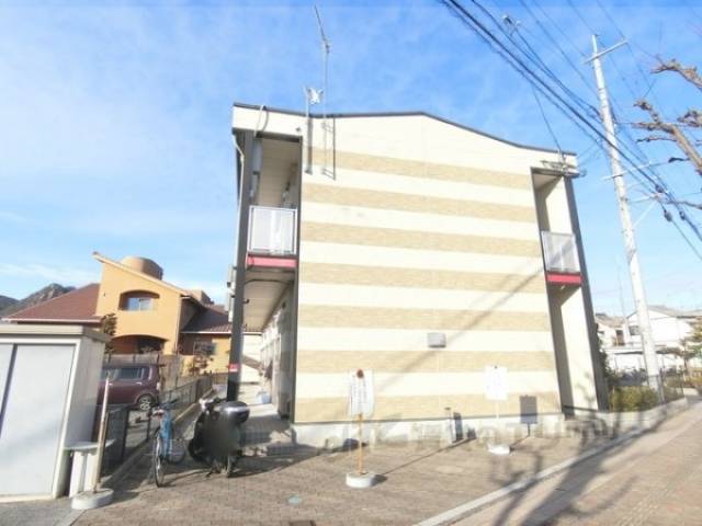 レオパレスなかの２番館外観写真2