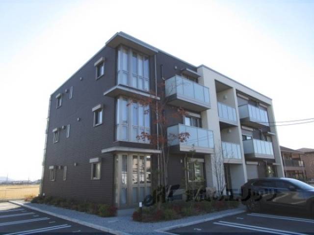 モンビジュー外観写真1