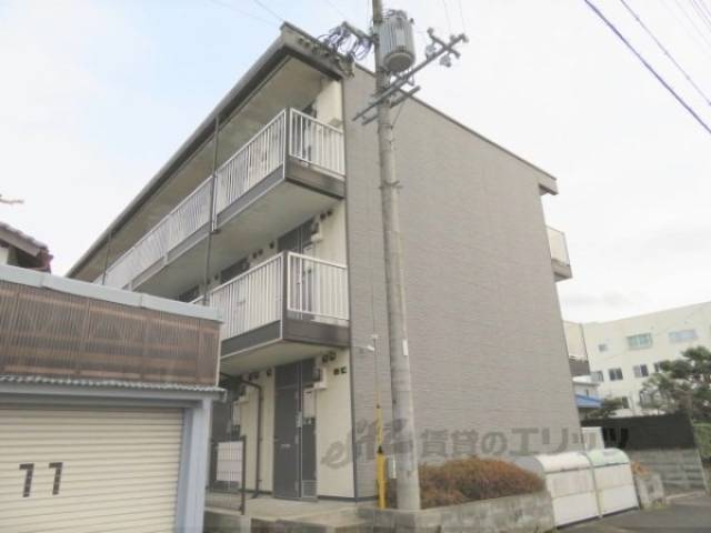 レオパレスけやき通り外観写真2