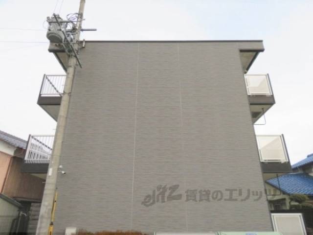 レオパレスけやき通り外観写真3