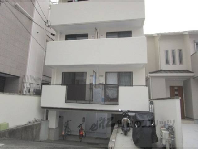 ＧーＰＬＵＳ嵐山外観写真1