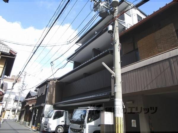 128632の外観写真