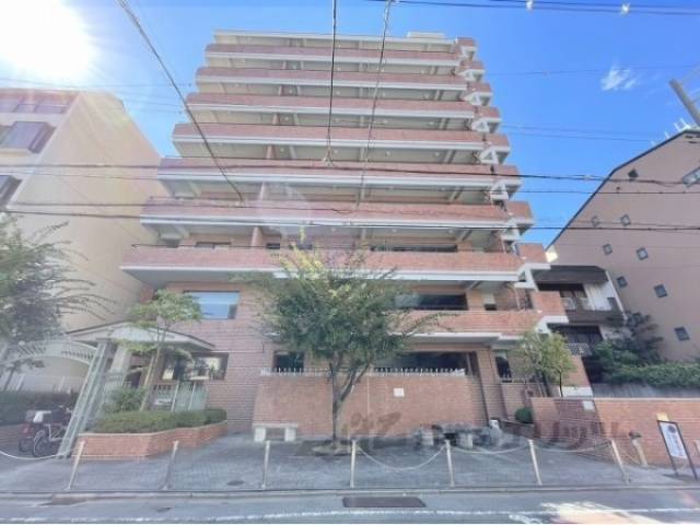 Ｄｅ’ｌｅａｄ烏丸東外観写真1